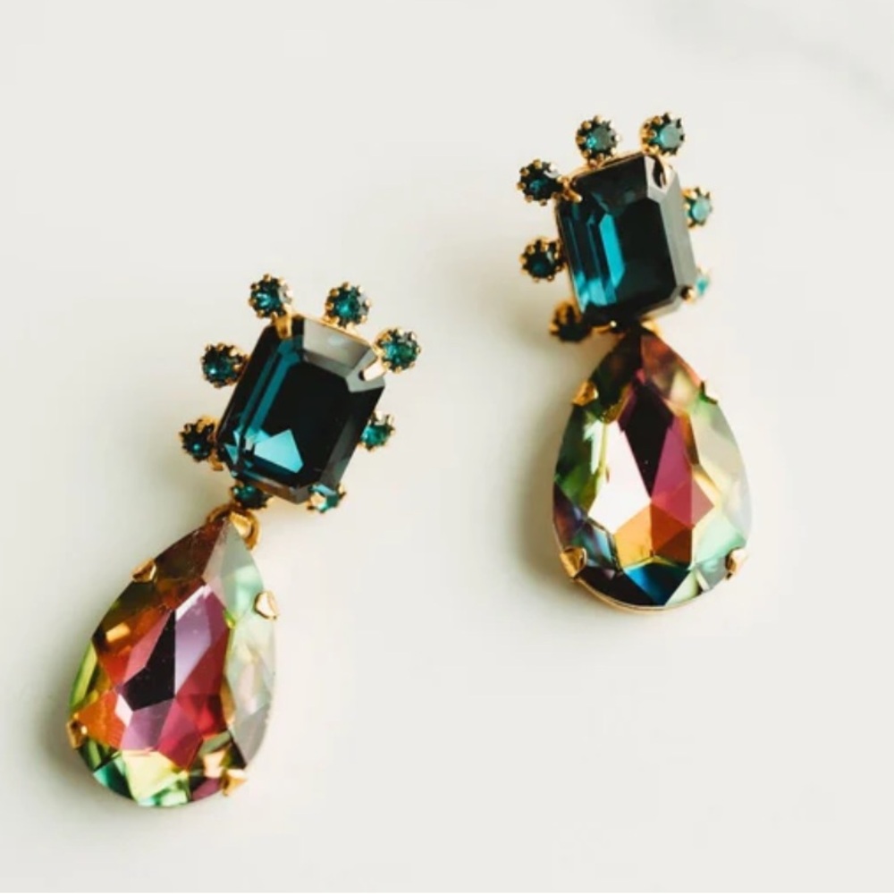 Elizabeth Cole NWT Kelly Earrings 24k